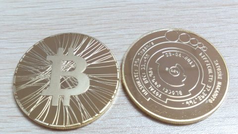 イーサリアム、相場下落も上昇、今後ビットコインを追い抜くか
